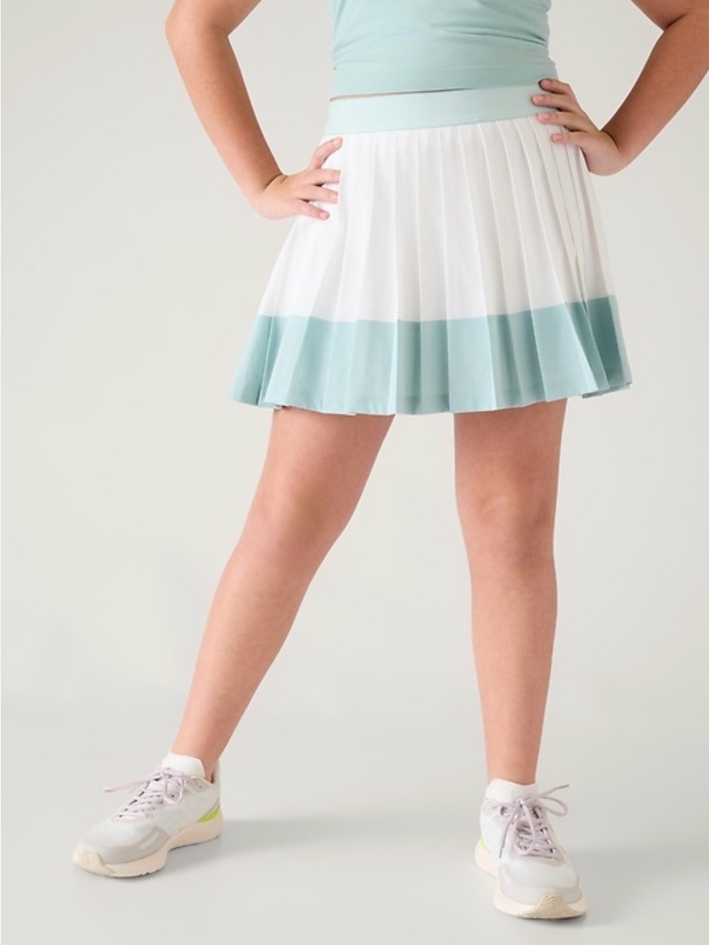 Athleta Girl Tennis Pleated Skort White Sage Green Built In Shorts Size M 8-10